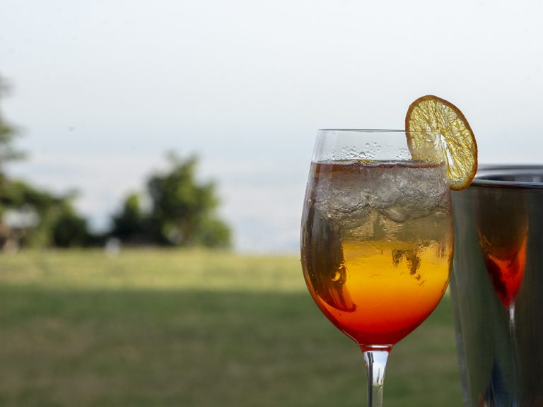 1055 RESTAURANT DECK