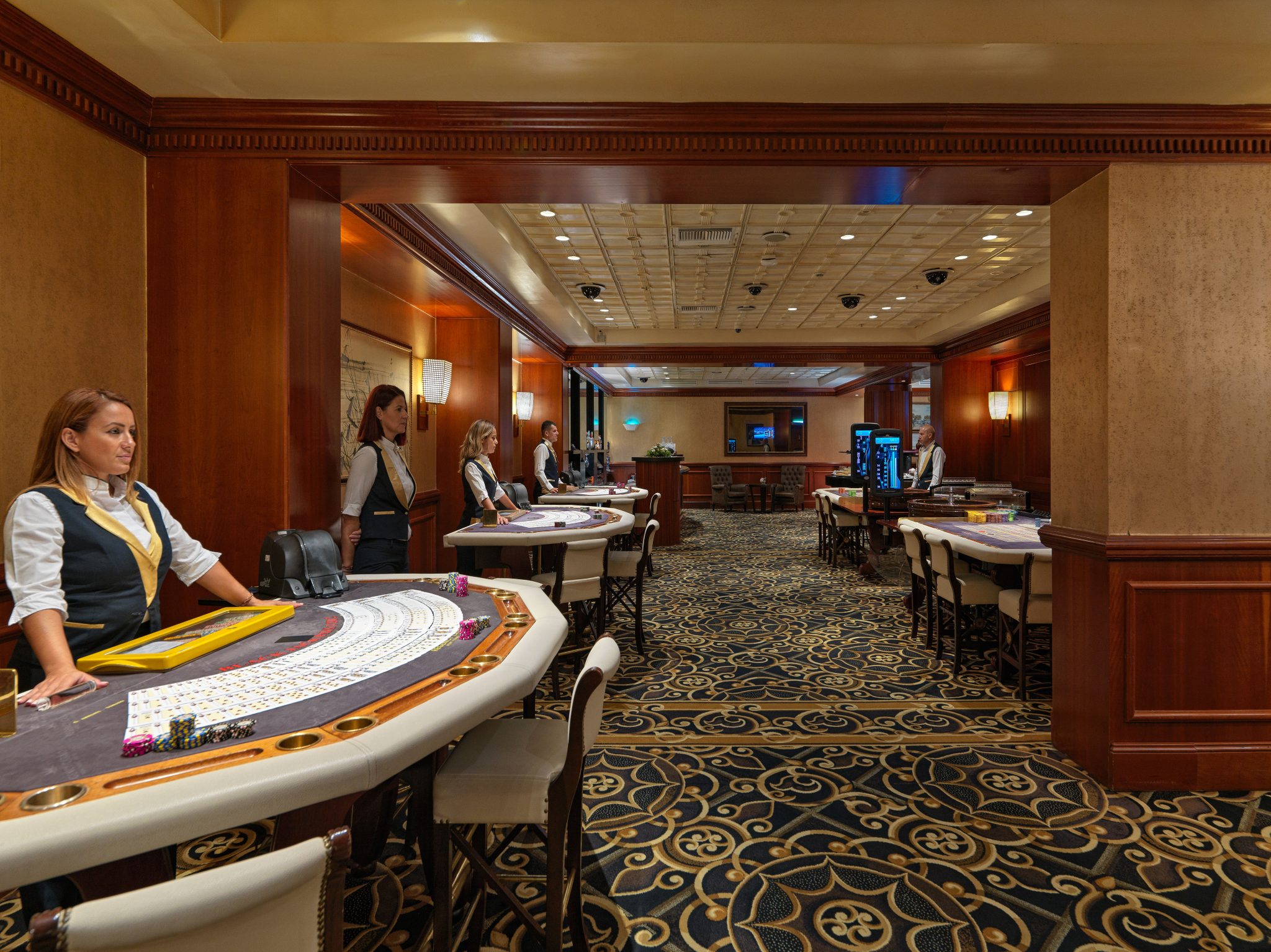 CLUB-REGENCY—PRIVEposts