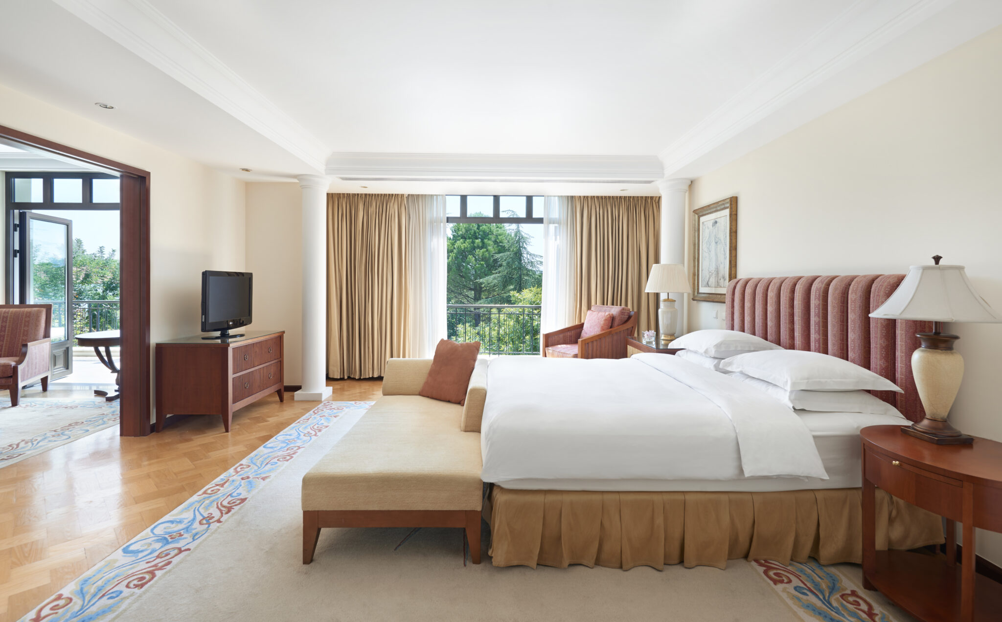 Hyatt-Regency-Thessaloniki-Presidential-Suite