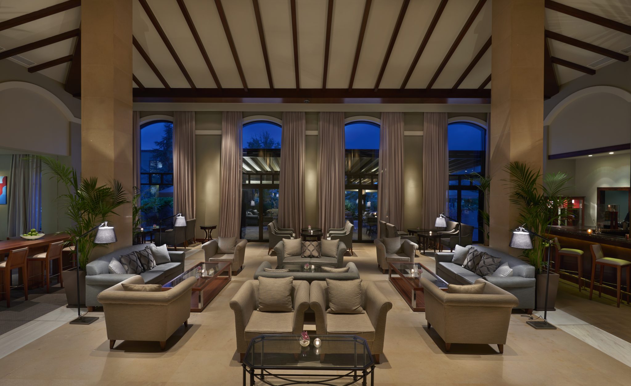 Lobby Lounge Area HRT